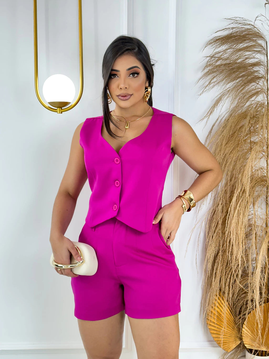 Conjunto Feminino Alfaiataria Colete Decote Em V + Short Com Cinto Look Sofisticado