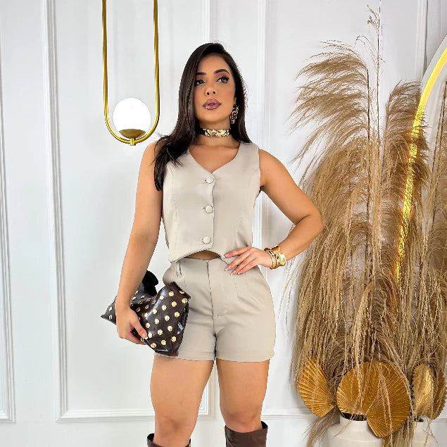 Conjunto Feminino Alfaiataria Colete Decote Em V + Short Com Cinto Look Sofisticado